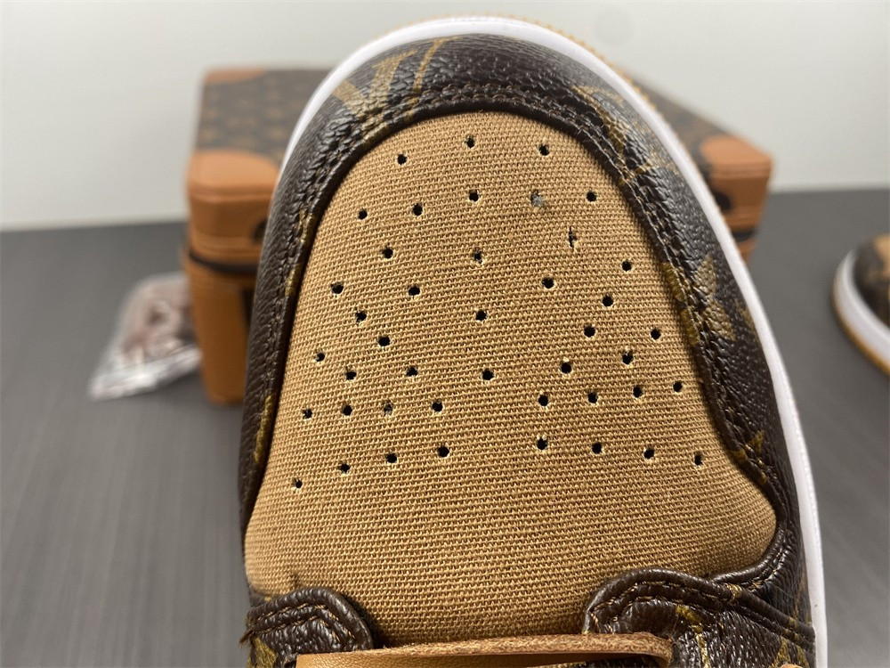 AIR JORDAN 1 OF-LVT AQ0818-158-1