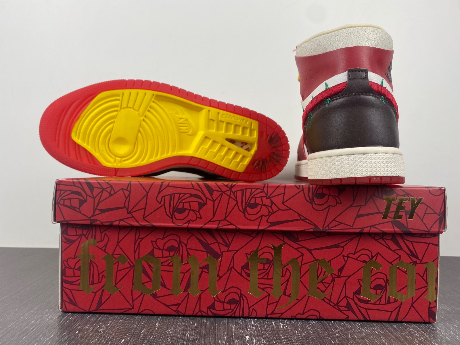 Teyana Taylor x Air Jordan 1 Zoom CMFT 2 FJ0604-601