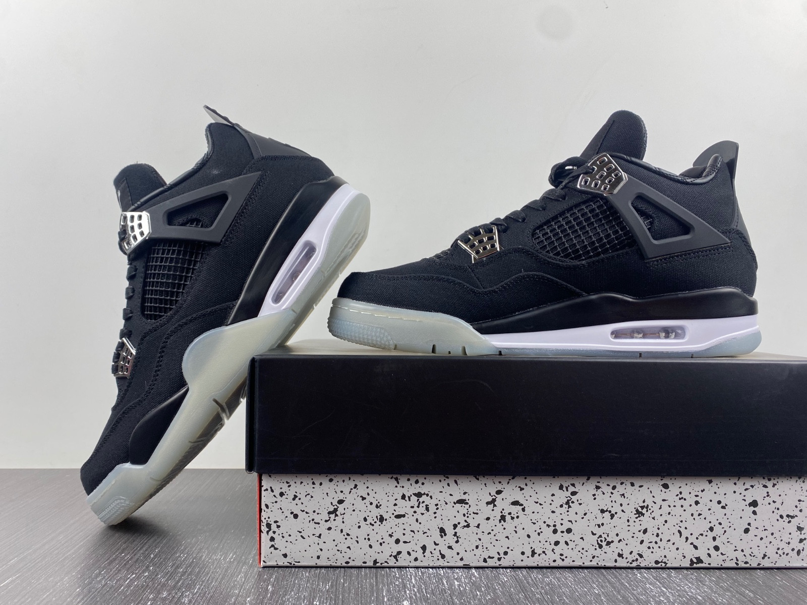 Eminem x Carhartt x Air Jordan 4 Retro 