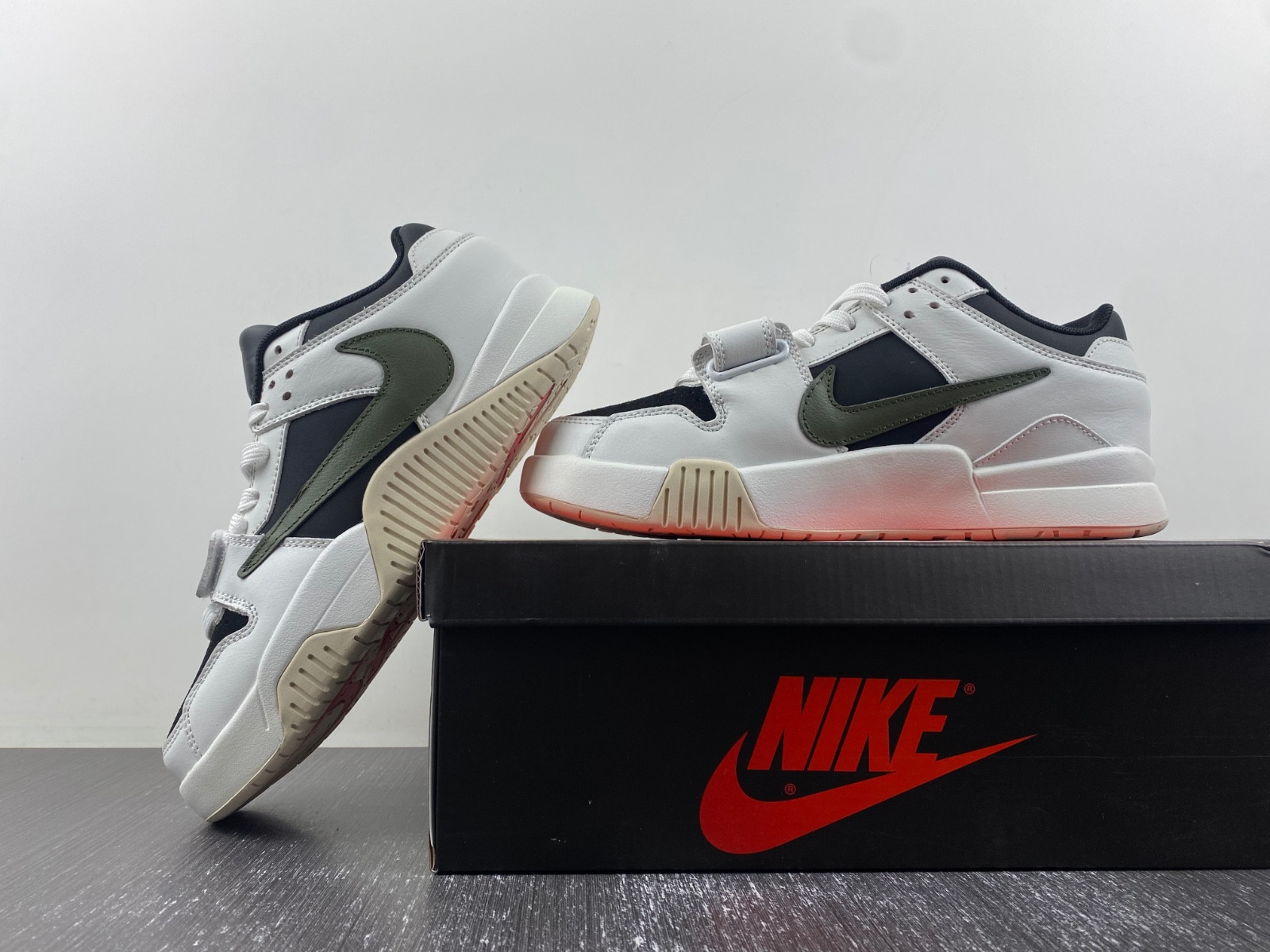 Travis Scott x Jordan Cut The Check DR9317-001