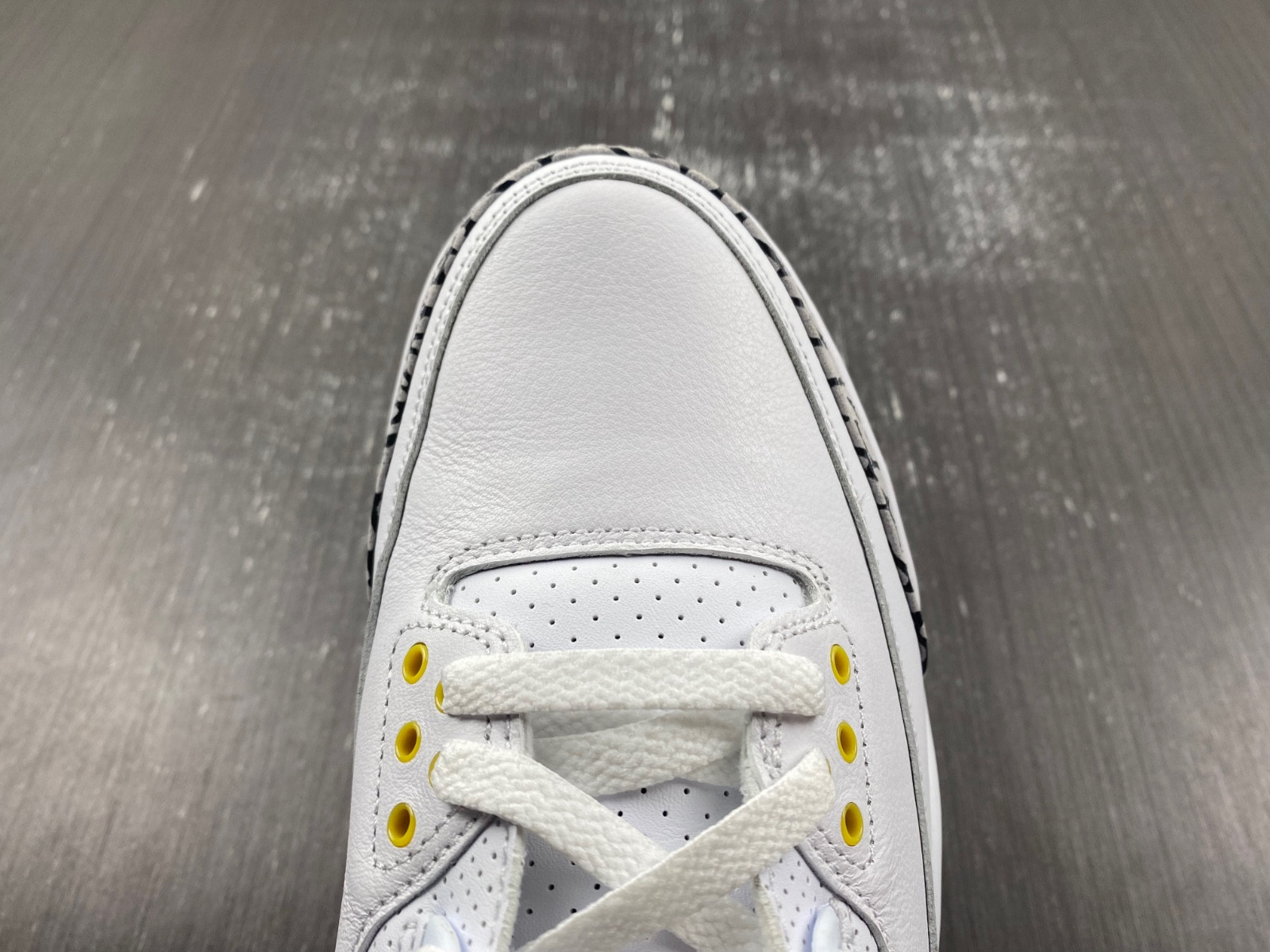 Air Jordan 3 Retro Kobe Bryant PE 869802-907