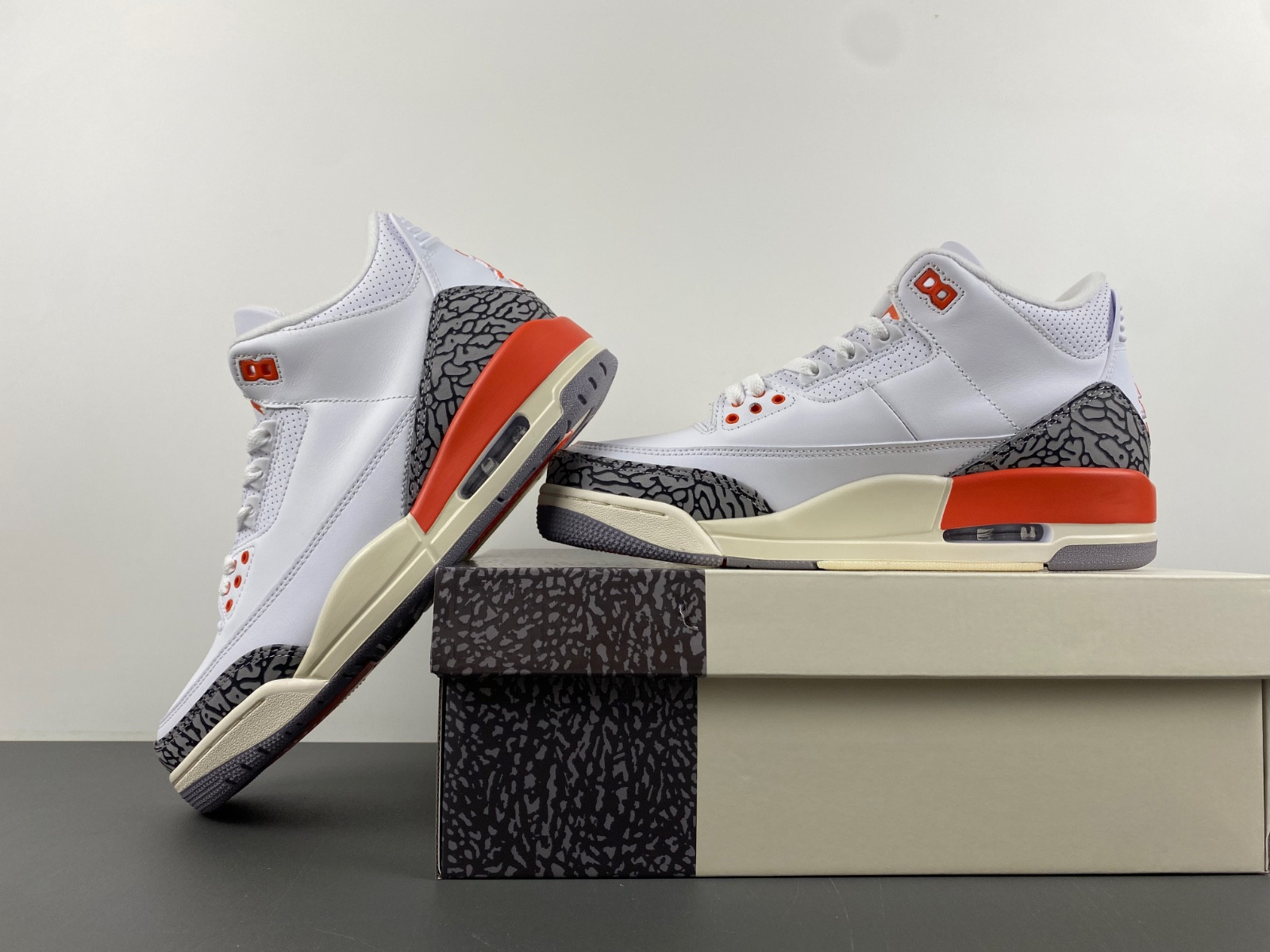Air Jordan 3 Retro