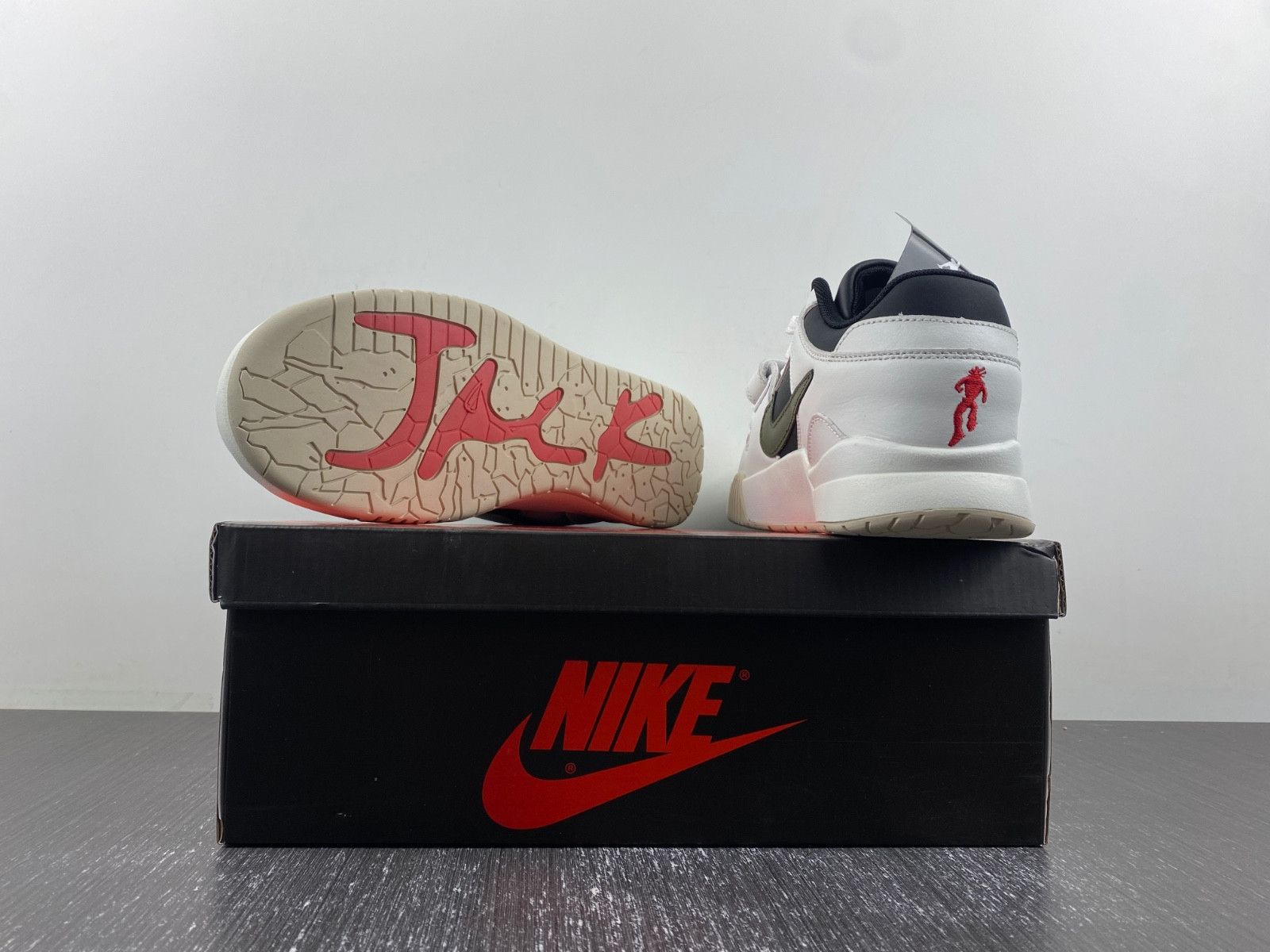 Travis Scott x Jordan Cut The Check DR9317-001