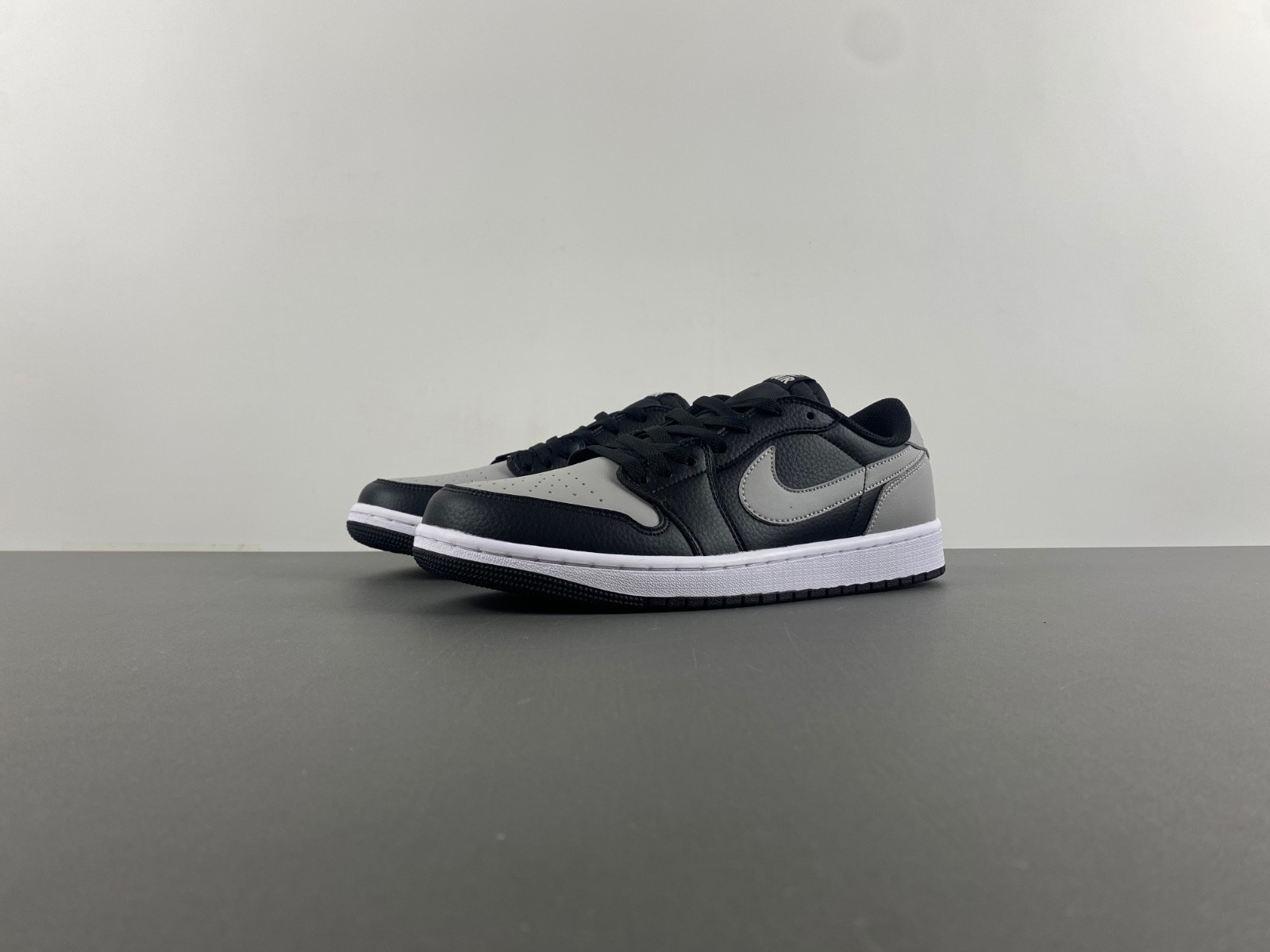 Air Jordan 1 Low OG “Shadow” CZ0790-003