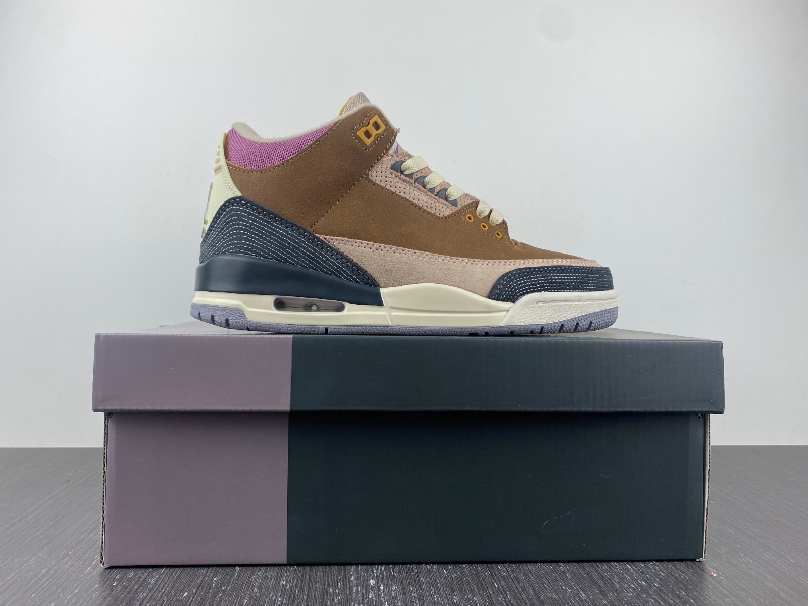 AIR JORDAN 3 WINTERIZED “ARCHAEO BROWN” DR8869-200