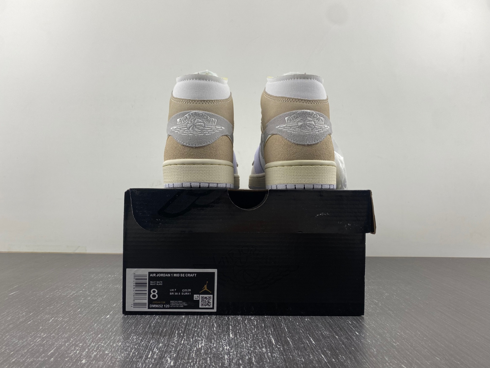 Air Jordan 1 Mid SE Craft 