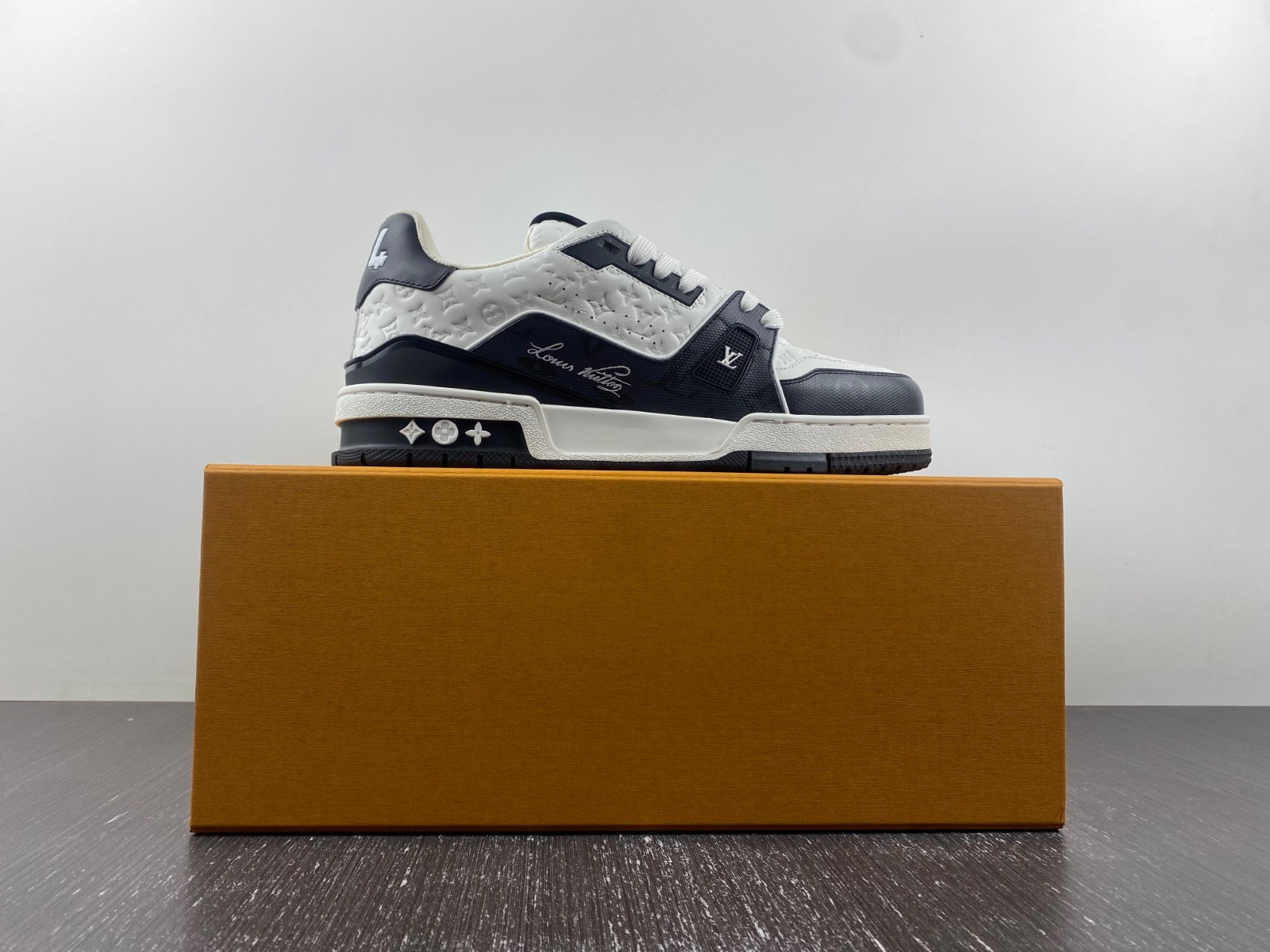 LVT SNEAKERS