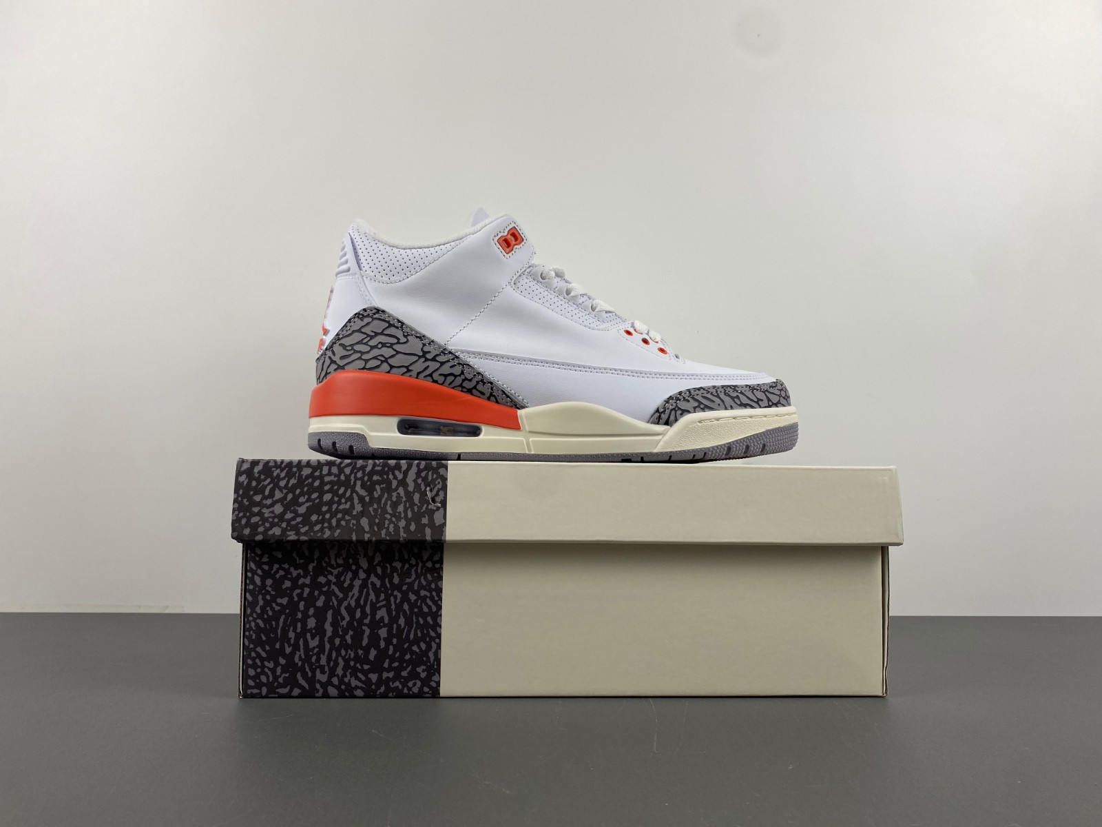 Air Jordan 3 Retro
