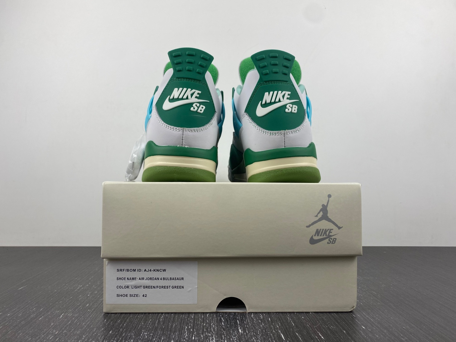 Air Jordan 4 PE SB