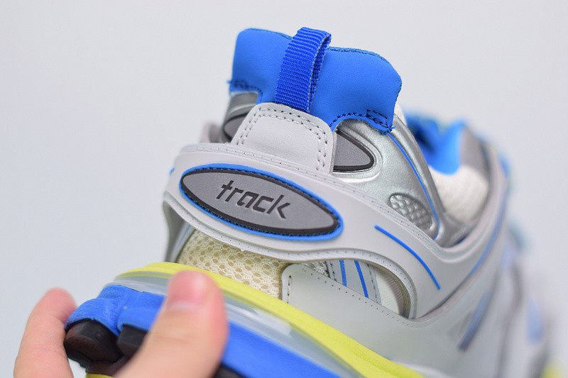 BC TRACK SNEAKER