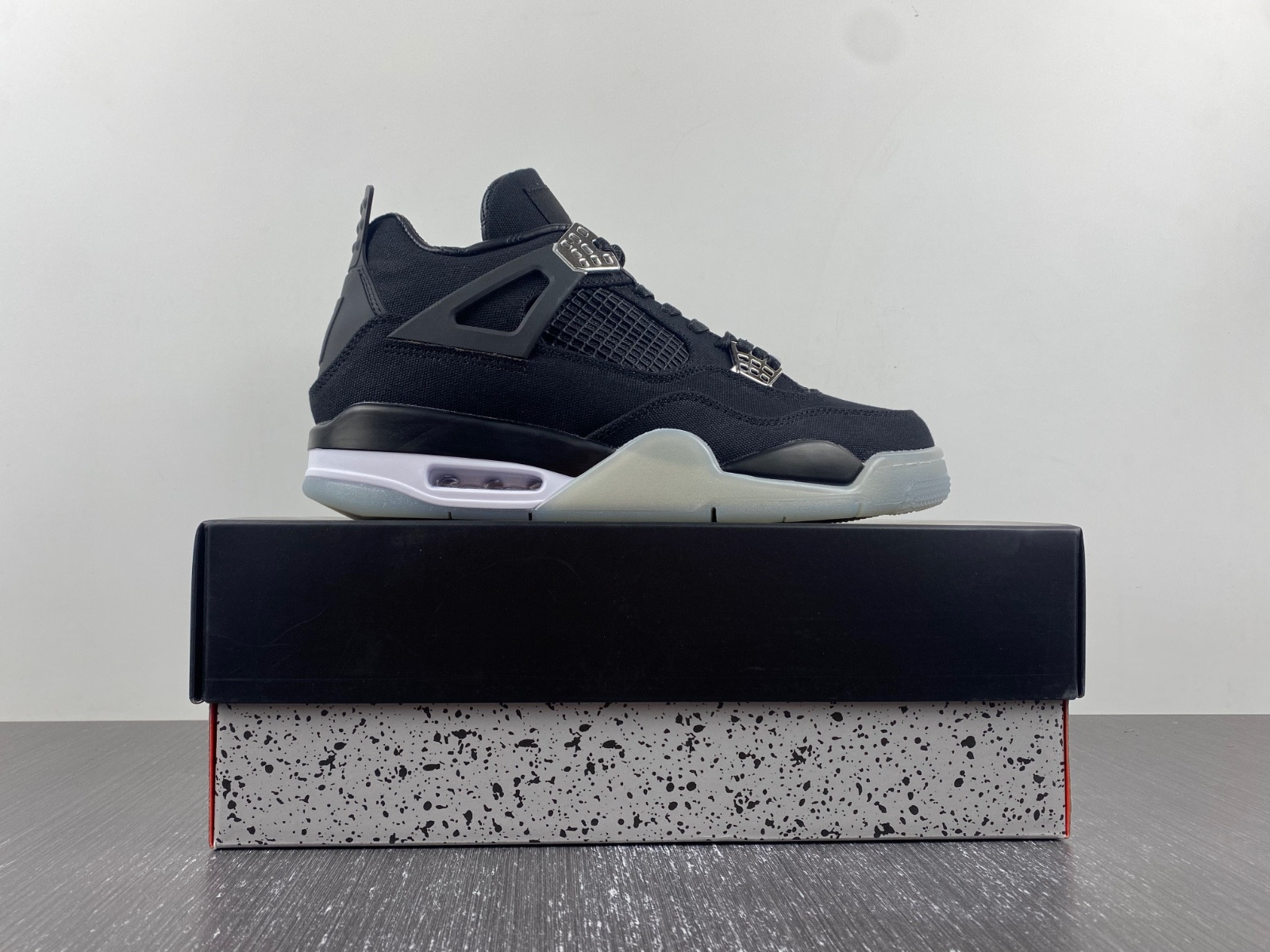 Eminem x Carhartt x Air Jordan 4 Retro 