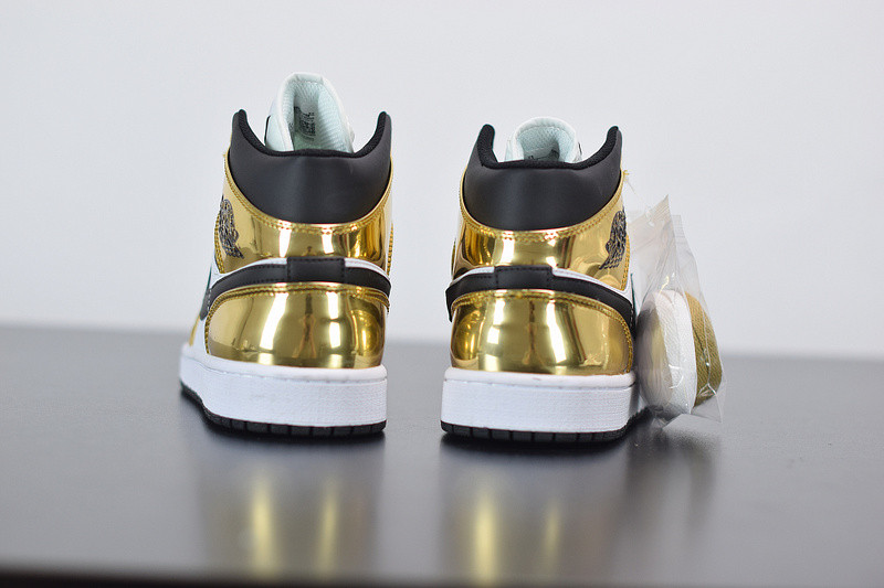 AIR JORDAN 1 MID 554727-156