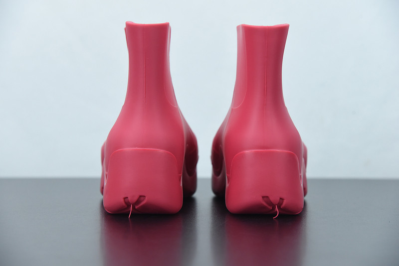 BOTTEGA VENETA SNEAKER