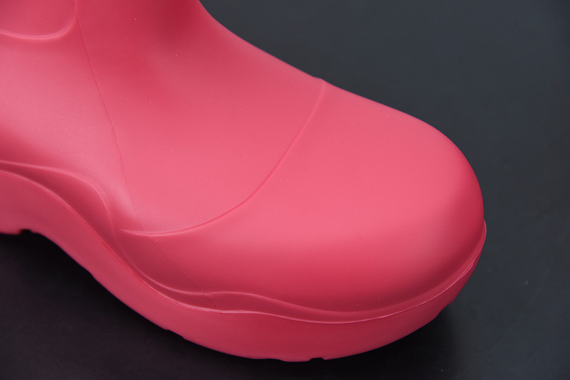 BOTTEGA VENETA SNEAKER