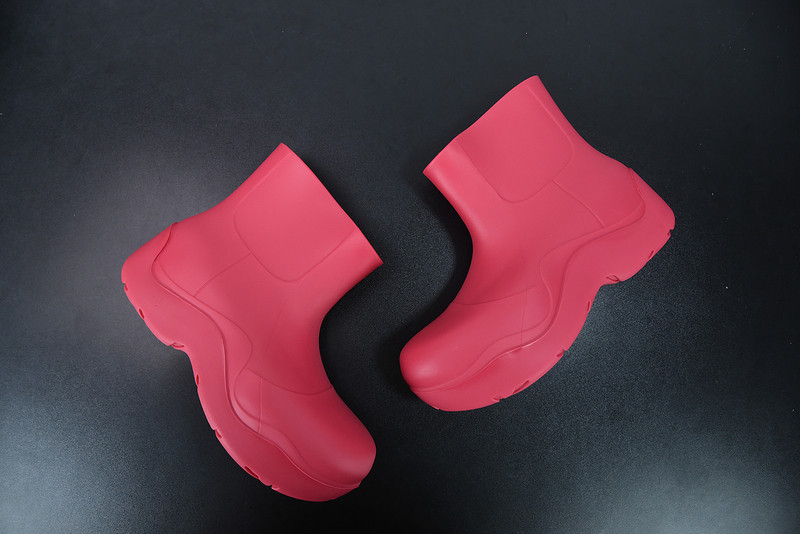 BOTTEGA VENETA SNEAKER