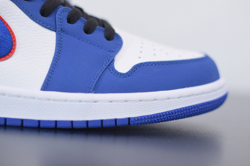 AIR JORDAN 1 MID MULTI-COLOR SWH 852542-146