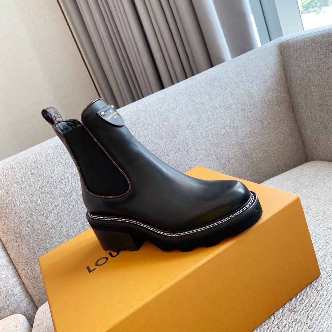 LVT BOOTS