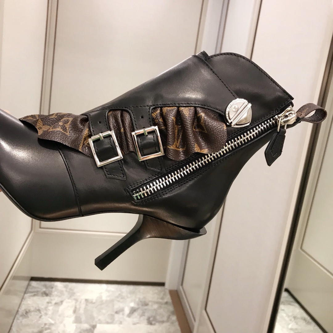 LVT BOOTS