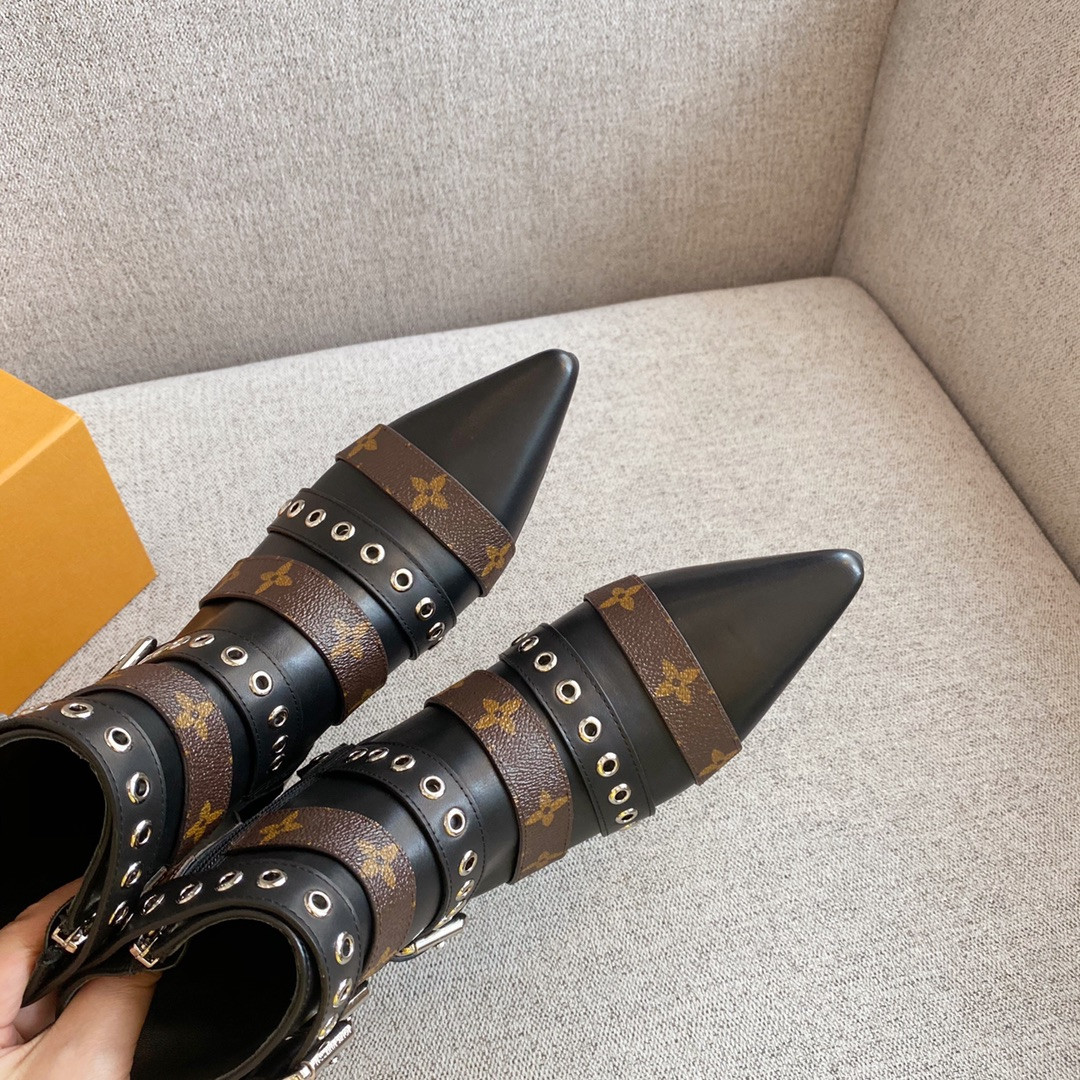 LVT BOOTS