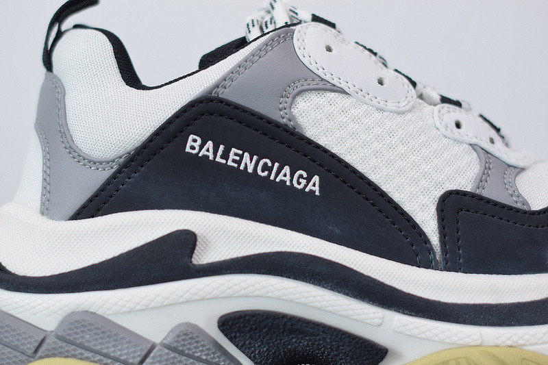 BC TRIPLE S 536737 W09OM 9072