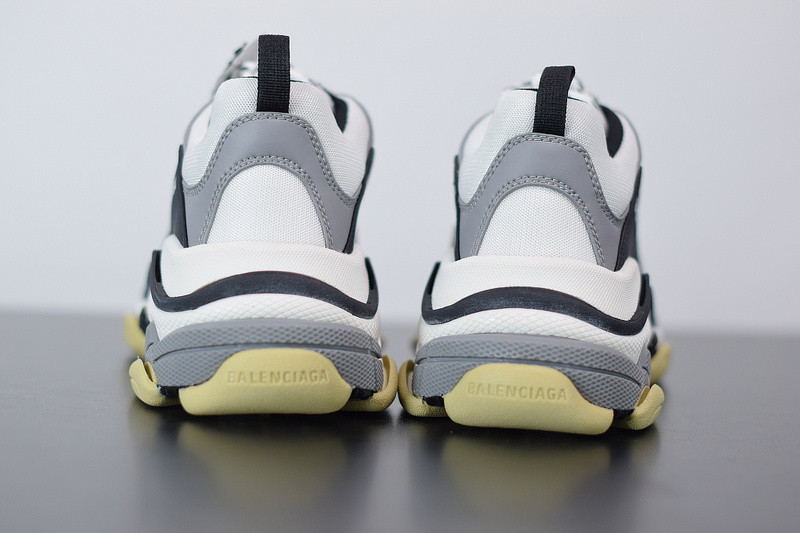 BC TRIPLE S 536737 W09OM 9072