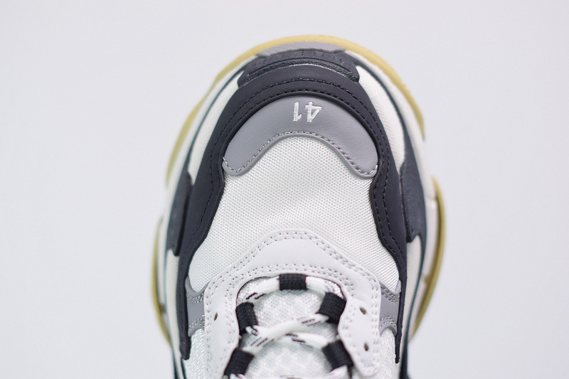 BC TRIPLE S 536737 W09OM 9072