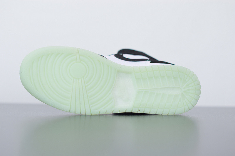 AIR JORDAN 1 MID SE GS