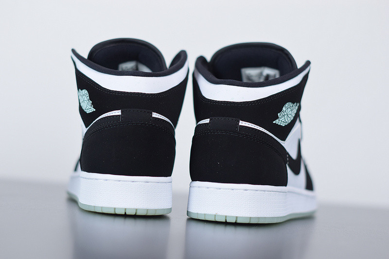 AIR JORDAN 1 MID SE GS