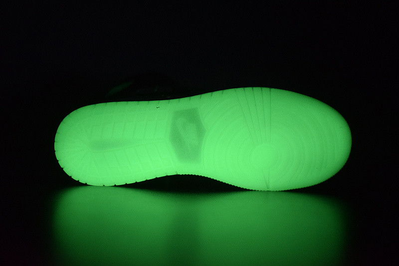 AIR JORDAN 1 MID SE GS