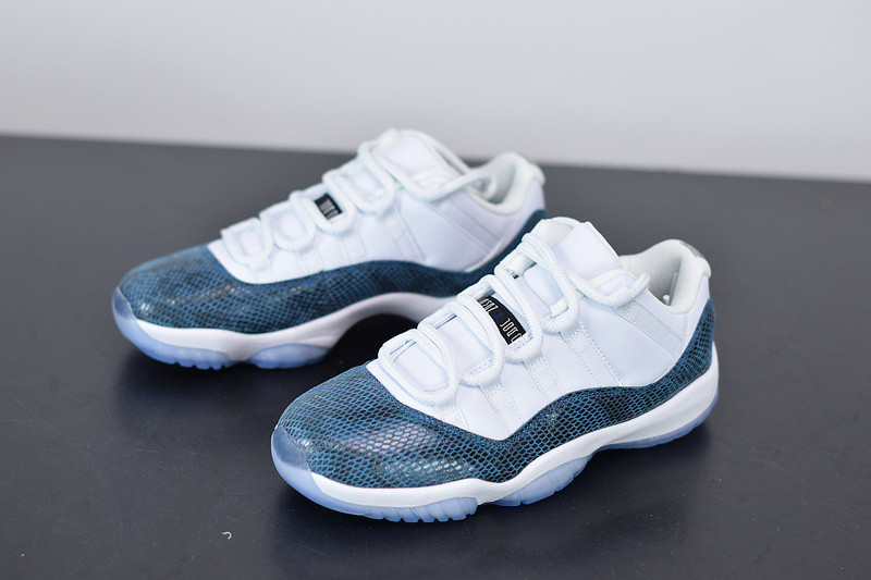 AIR JORDAN 11 RETRO LOW