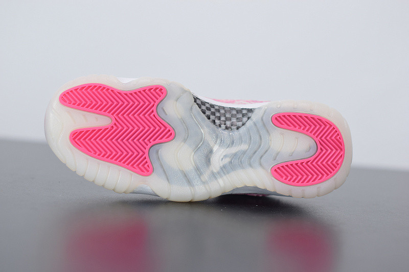 AIR JORDAN 11 RETRO LOW PINK SNAKESKIN(W) (2019) AH7860-106