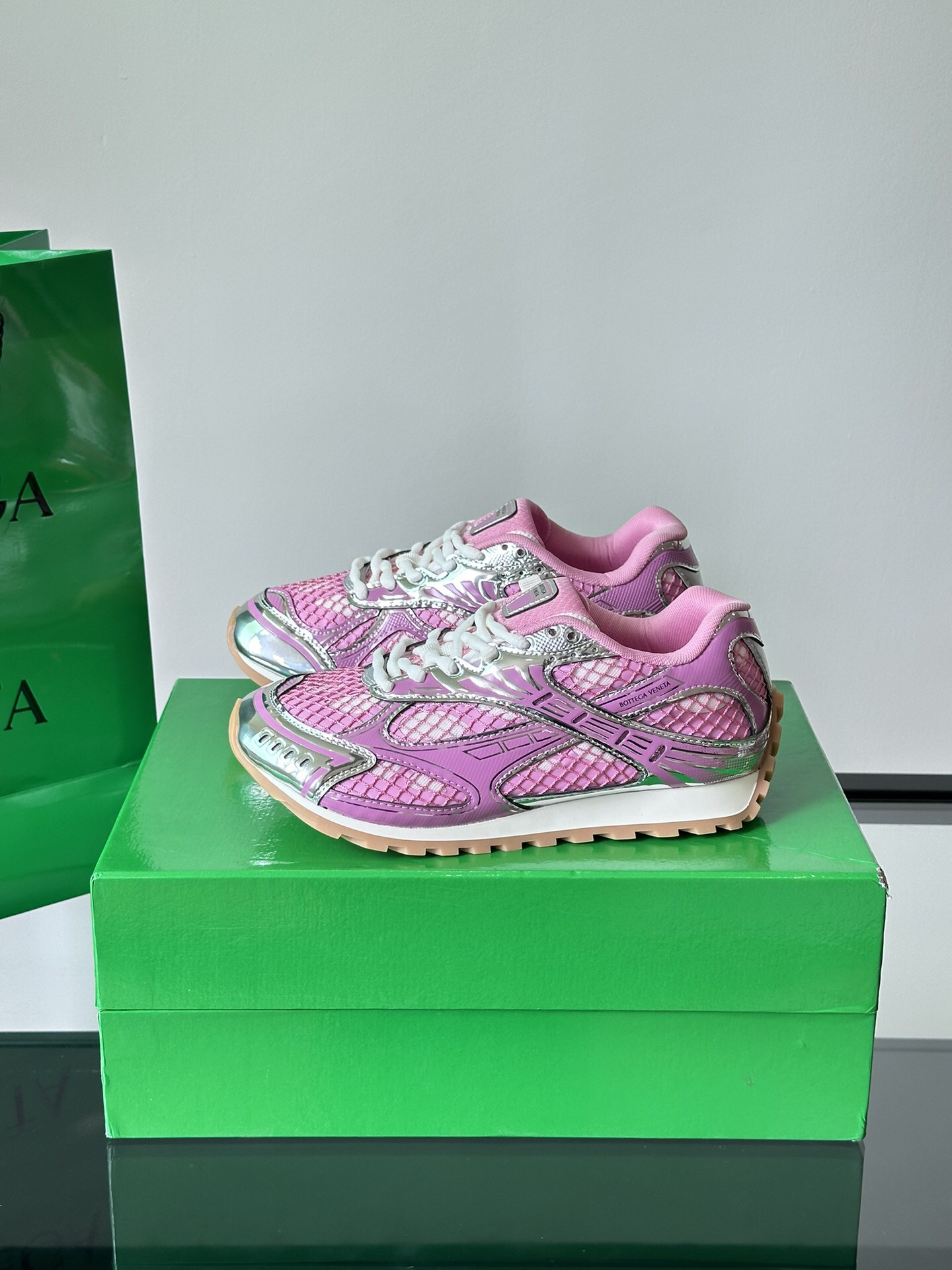 bo*te*ga Ve*ne*ta orbit sneaker