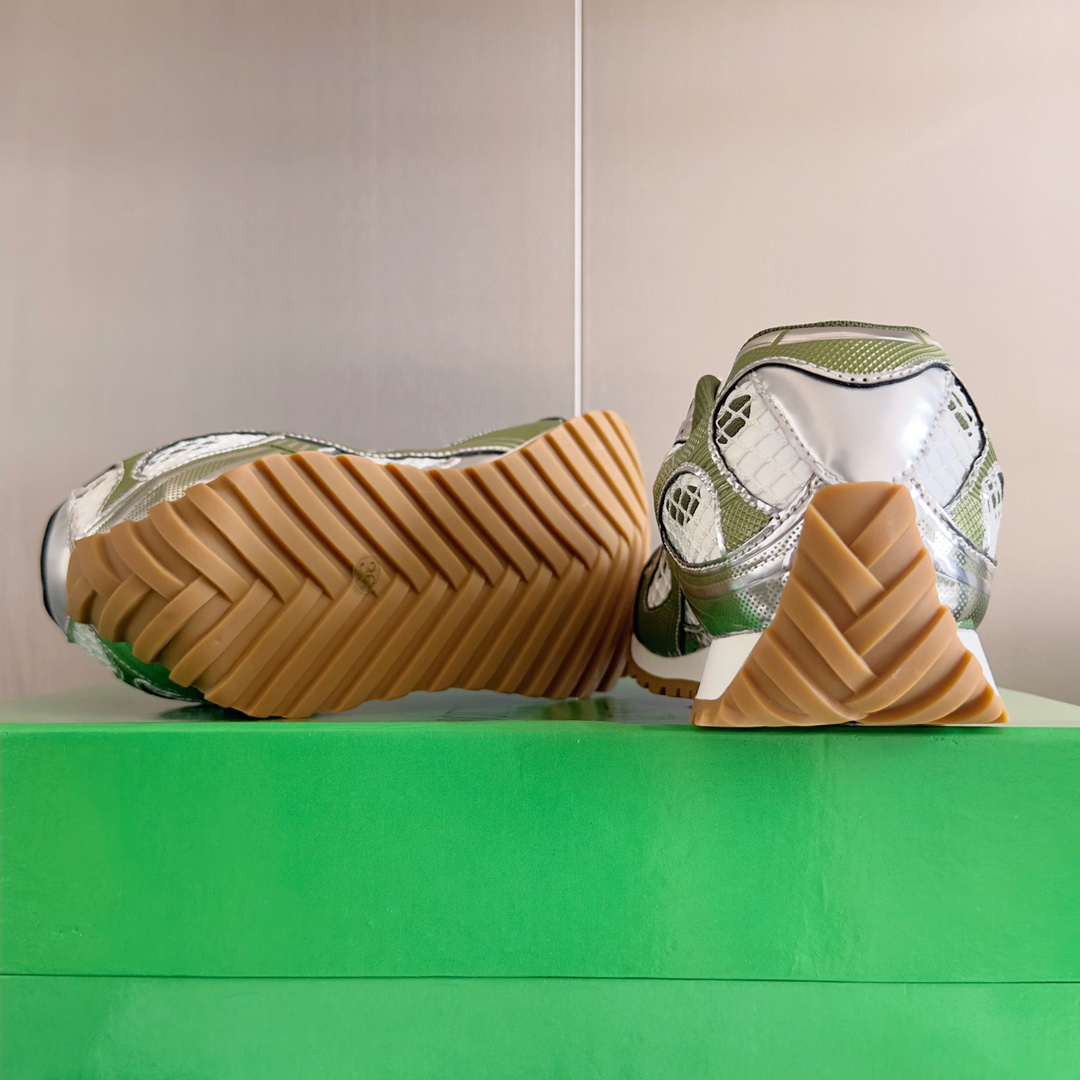 bo*te*ga Ve*ne*ta orbit sneaker