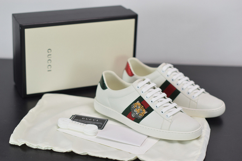 G*u*i ace embroidered low-top sneaker