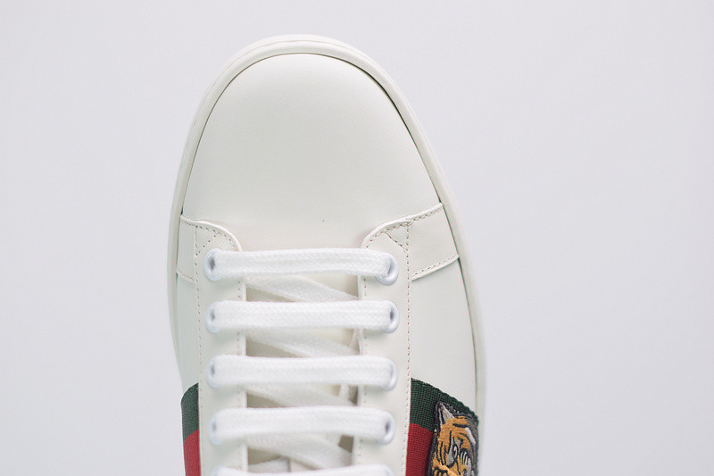 G*u*i ace embroidered low-top sneaker