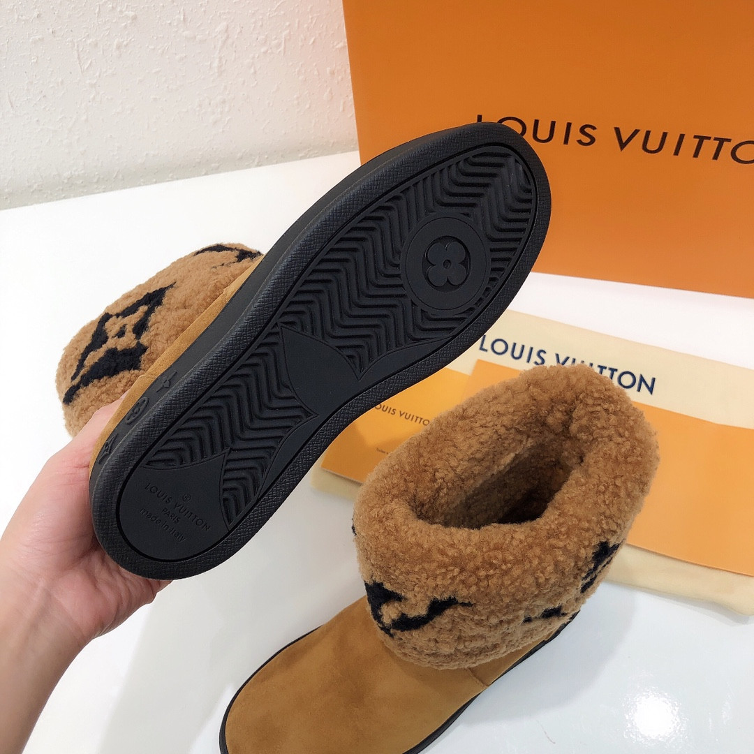 LVT BOOTS
