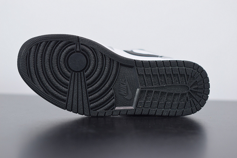 AIR JORDAN 1 LOW GS "LIGHT SMOKE GREY" 553560-030