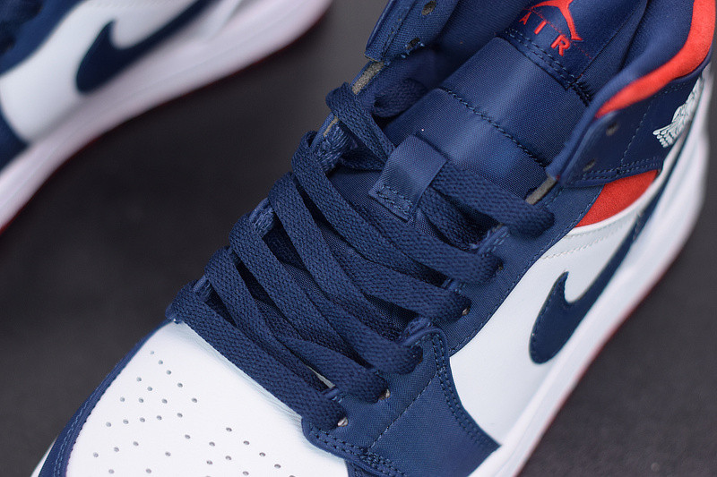 AIR JORDAN 1 MID SE 852542-104