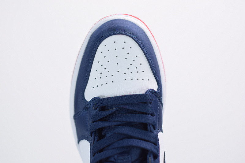 AIR JORDAN 1 MID SE 852542-104