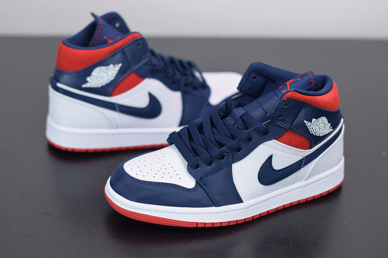 AIR JORDAN 1 MID SE 852542-104