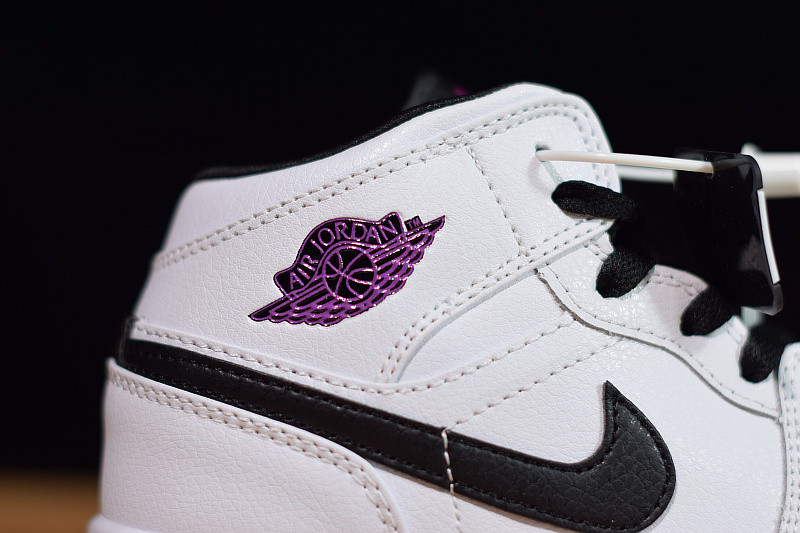 AIR JORDAN 1 MID WHITE BLACK FUCHSIA BLAST (GS) 555112-138