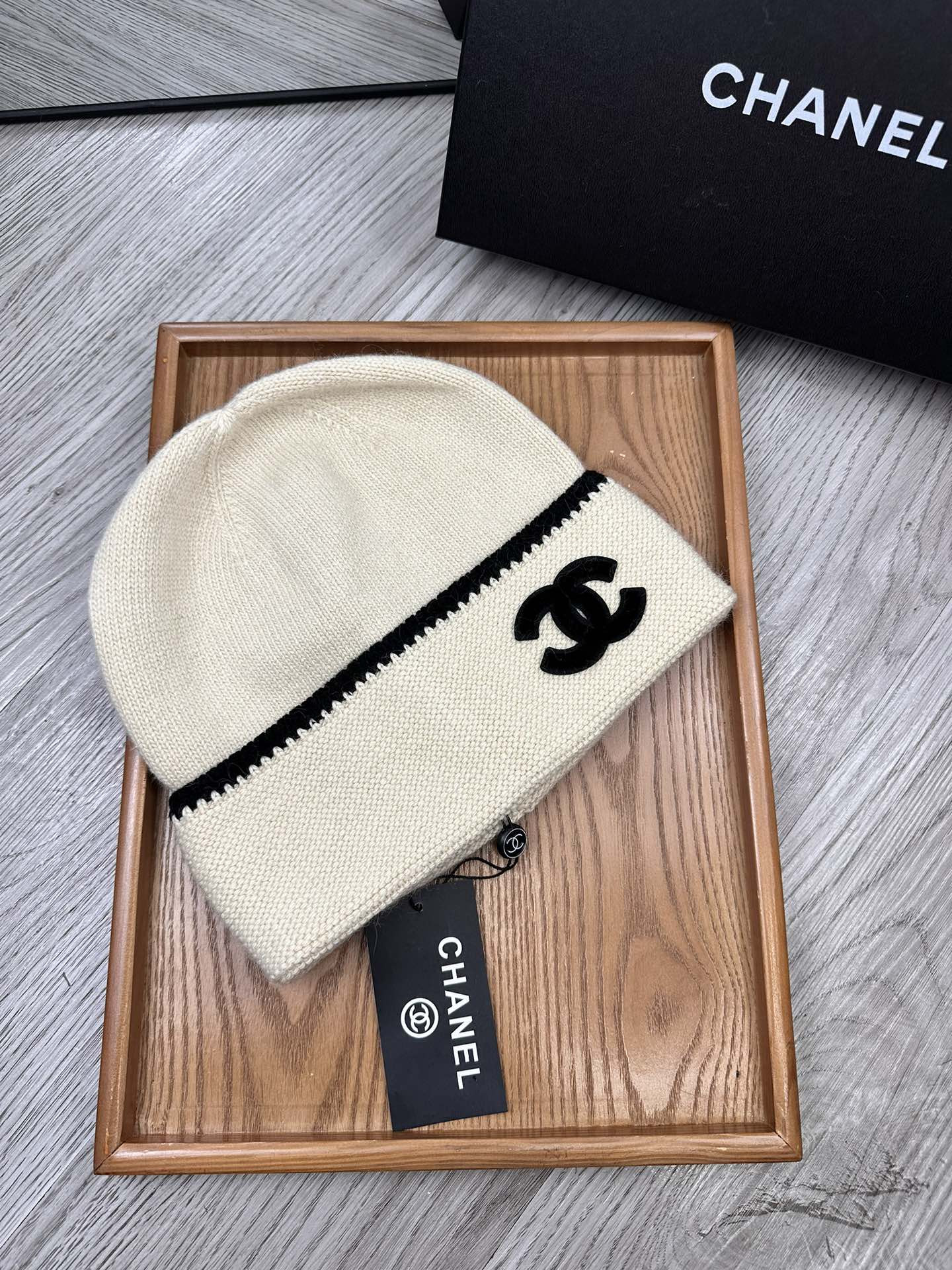 C Hat