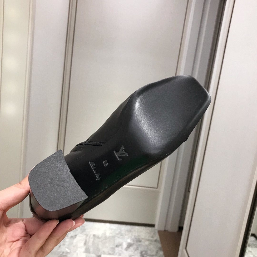 LVT BOOTS