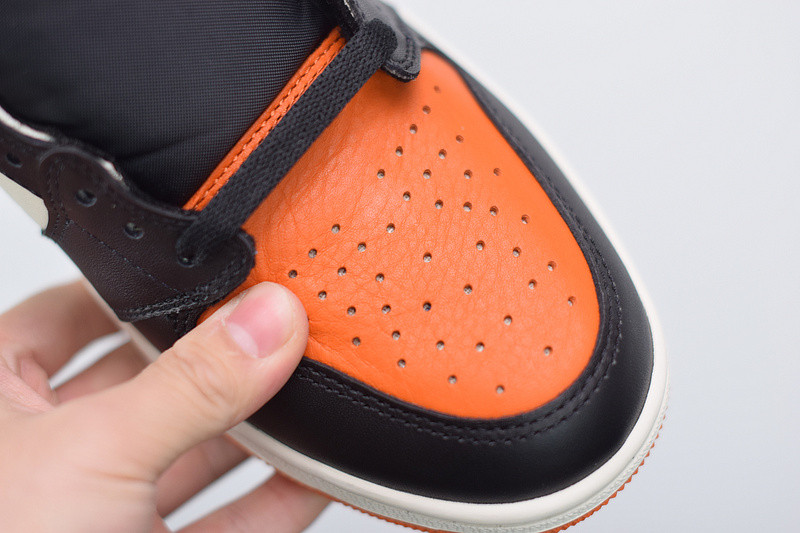 AIR JORDAN 1 RETRO HIGH OG "SHATTERED BACKBOARD" 555088-005