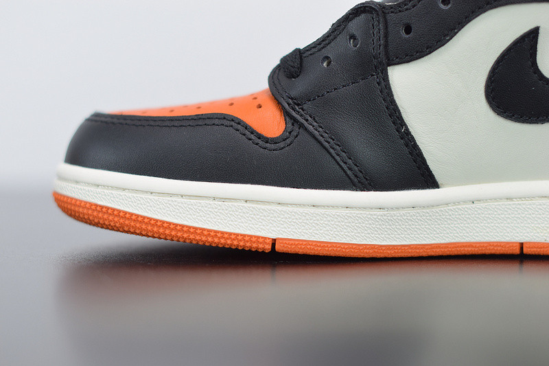 AIR JORDAN 1 RETRO HIGH OG "SHATTERED BACKBOARD" 555088-005