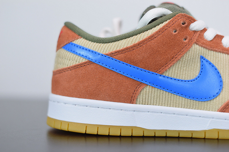 NIKE SB DUNK LOW PRO