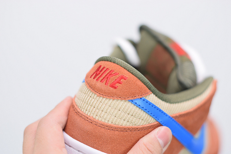 NIKE SB DUNK LOW PRO