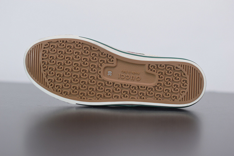G*u*i sneaker