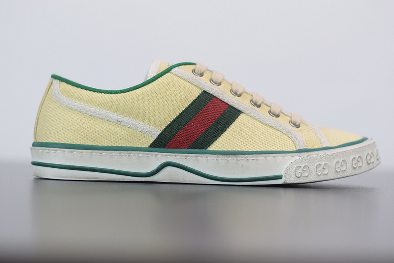 G*u*i sneaker