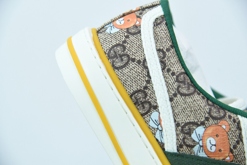 G*u*i sneaker